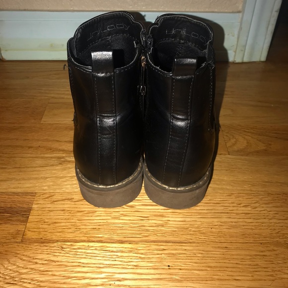 Black Chelsea booties - Picture 3 of 6